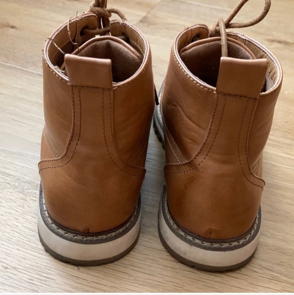 Converse Hawke & Co. - Picture 3 of 7